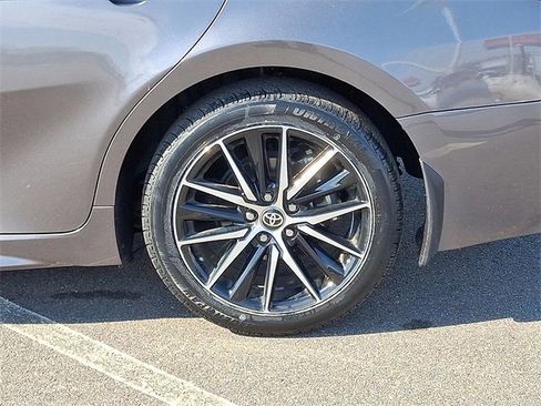 Used 2023 Toyota Camry SE image 27