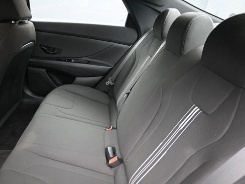 Certified 2025 Hyundai Elantra Sport image 26