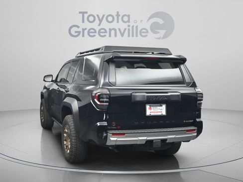 Used 2025 Toyota 4Runner Trailhunter AWD/4WD image 10