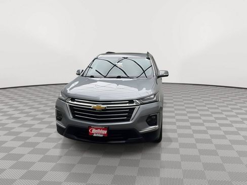 Certified 2023 Chevrolet Traverse LT w/ LT Premium Package AWD/4WD image 40