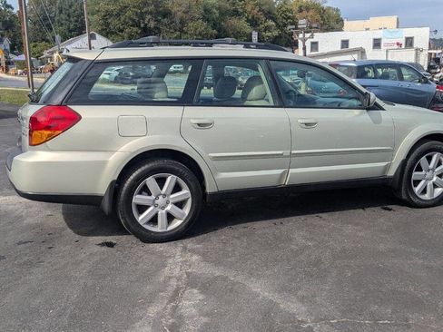 Used 2007 Subaru Outback 2.5i Limited image 9
