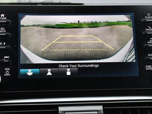 Used 2018 Honda Accord Sport image 11