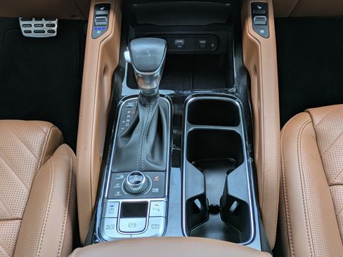 Certified 2025 Kia Telluride SX Prestige X-Line AWD/4WD image 18