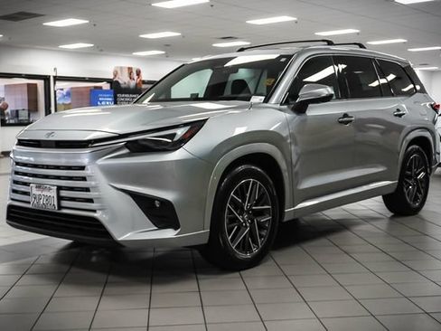 Certified 2025 Lexus TX 350 FWD w/ Technology Package image 3