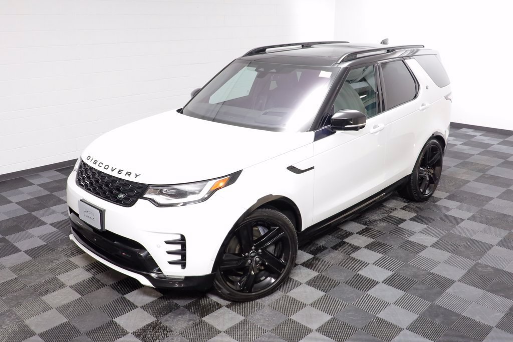 Used 2023 Land Rover Discovery HSE R-Dynamic AWD/4WD image 2