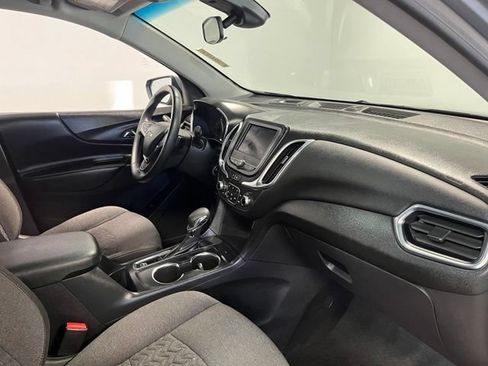 Used 2024 Chevrolet Equinox LT FWD image 12