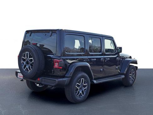 New 2026 Jeep Wrangler Sahara image 8