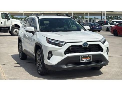 Certified 2024 Toyota RAV4 XLE Premium AWD/4WD image 8