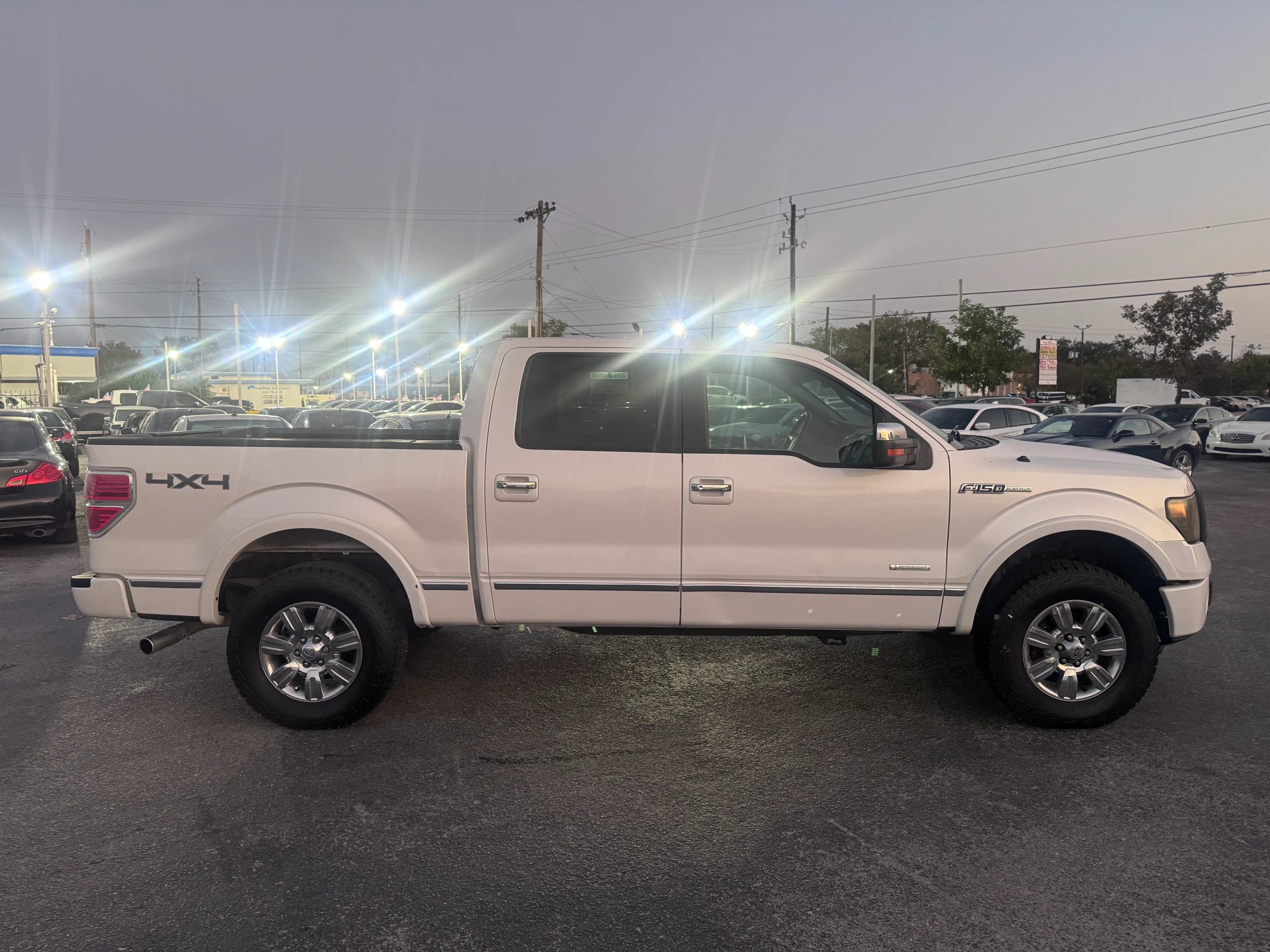 Used 2012 Ford F150 4x4 SuperCrew image 4