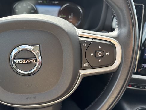 Used 2022 Volvo S60 T8 R-Design Expression w/ Premium Package image 23