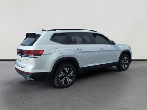 New 2026 Volkswagen Atlas SE image 5