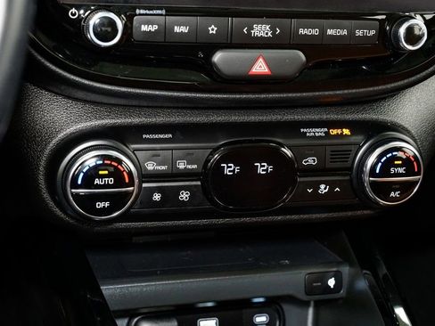 Certified 2024 Kia Soul EX w/ Option Group 015 image 18