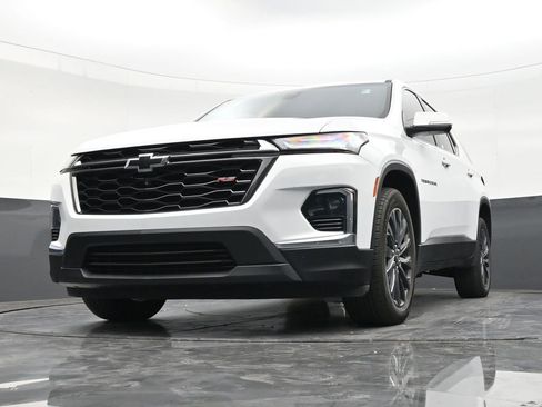 Used 2024 Chevrolet Traverse RS FWD image 27