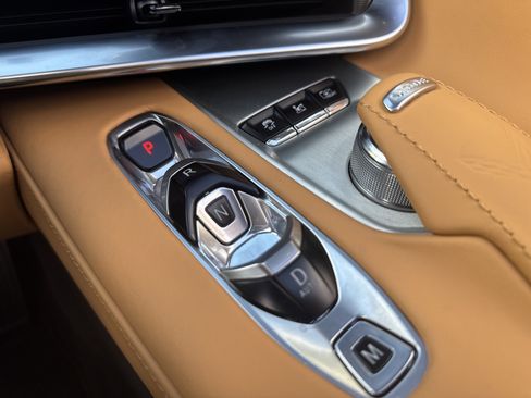 Used 2024 Chevrolet Corvette Stingray Premium Conv image 17