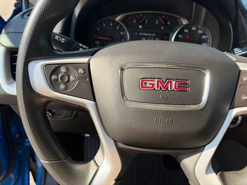 Used 2024 GMC Terrain SLE w/ Driver Convenience Package AWD/4WD image 16