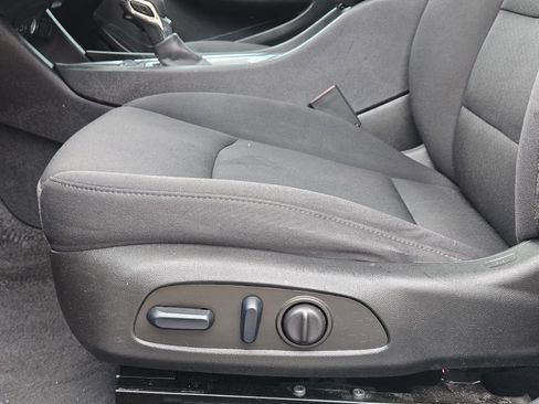 Used 2022 Chevrolet Malibu LT FWD image 20