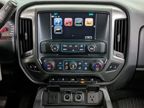 Used 2018 Chevrolet Silverado 1500 LT w/ All Star Edition image 28