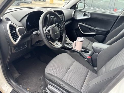 Used 2022 Kia Soul LX FWD image 65