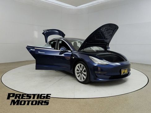 Used 2018 Tesla Model 3 Long Range AWD/4WD image 9