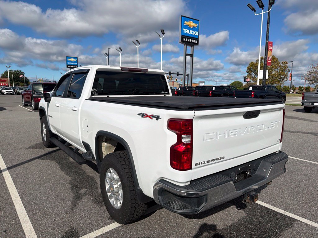 Used 2021 Chevrolet Silverado 2500 LT w/ Fleet Comfort Package AWD/4WD image 3