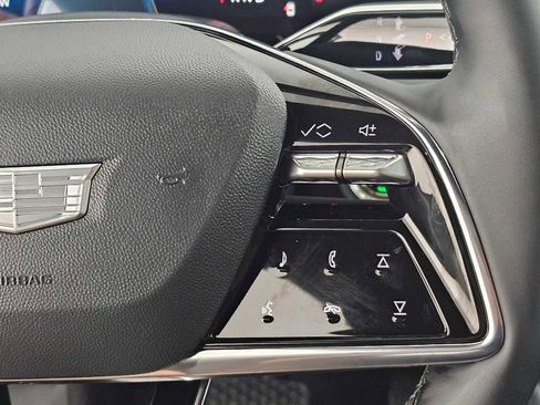 New 2025 Cadillac Lyriq Luxury image 26