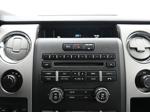 Used 2011 Ford F150 XLT w/ XLT Chrome Pkg image 18