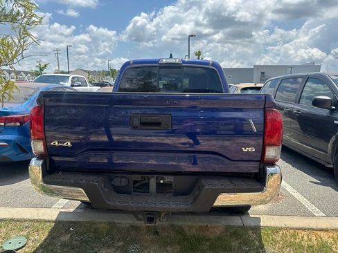 Used 2022 Toyota Tacoma SR5 AWD/4WD image 8