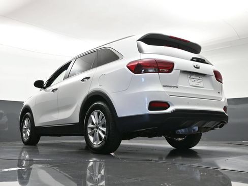 Used 2019 Kia Sorento FWD w/ LX Convenience Package image 26