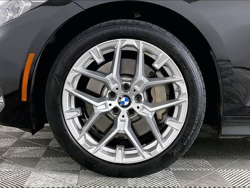 Used 2025 BMW 330i Sedan RWD image 8
