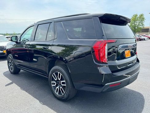 Used 2023 GMC Yukon AT4 w/ AT4 Premium Package AWD/4WD image 5