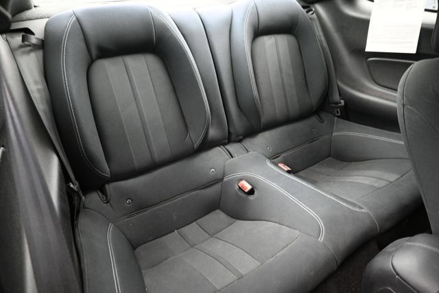 Used 2019 Ford Mustang Coupe RWD image 7