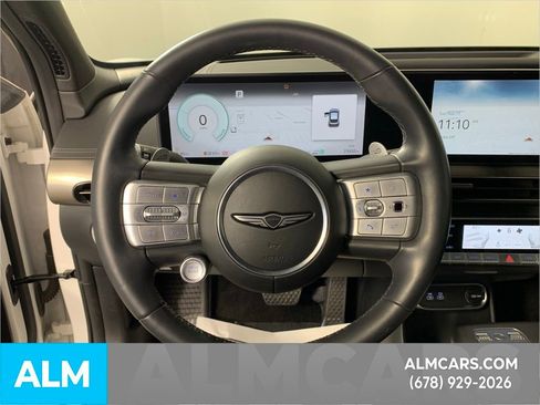 Used 2023 Genesis GV60 Advanced image 20