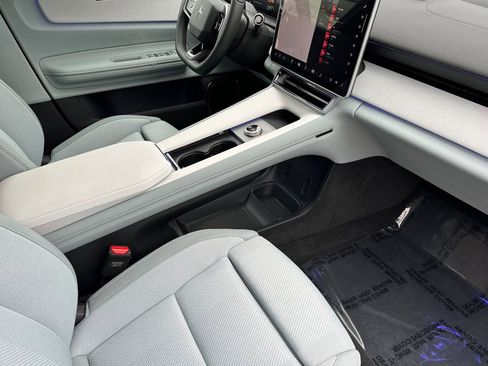 New 2026 Polestar Polestar 4 Long Range Single Motor image 18