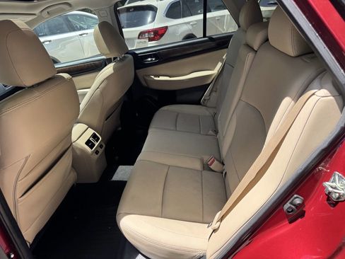 Used 2015 Subaru Outback 2.5i Limited AWD/4WD image 27