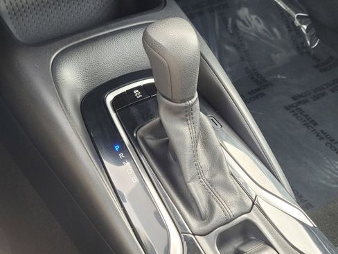 Used 2021 Toyota Corolla LE image 26