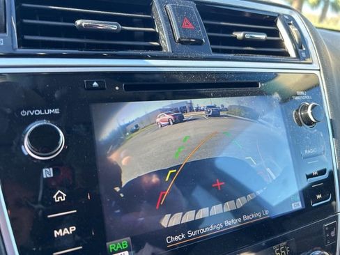 Used 2019 Subaru Outback 2.5i Limited image 13