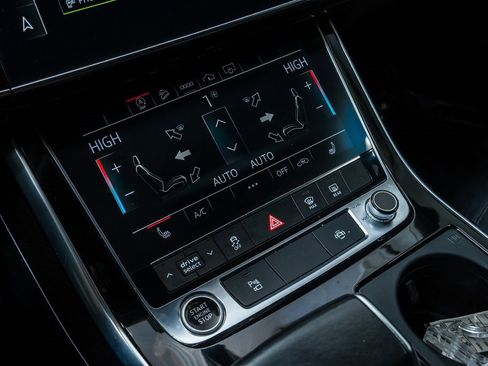 Used 2022 Audi Q7 3.0T Premium Plus w/ Premium Plus Package image 18