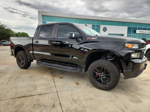 Used 2022 Chevrolet Silverado 1500 Custom Trail Boss w/ Safety Confidence Package AWD/4WD image 8