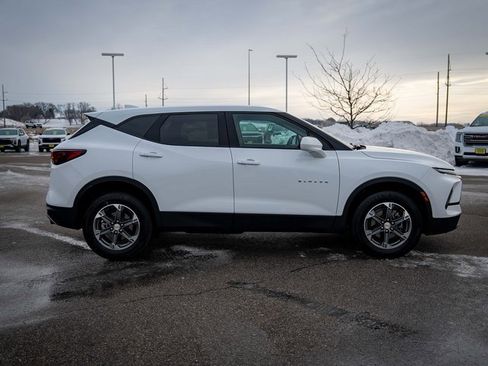 Used 2025 Chevrolet Blazer LT image 5