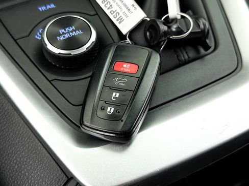 Used 2022 Toyota RAV4 XLE Premium AWD/4WD image 37