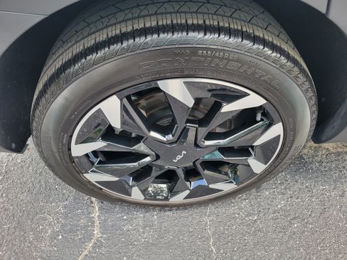 Used 2024 Kia Sorento SX FWD image 40