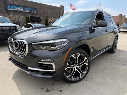 Used 2020 BMW X5 sDrive40i w/ Premium Package image 1