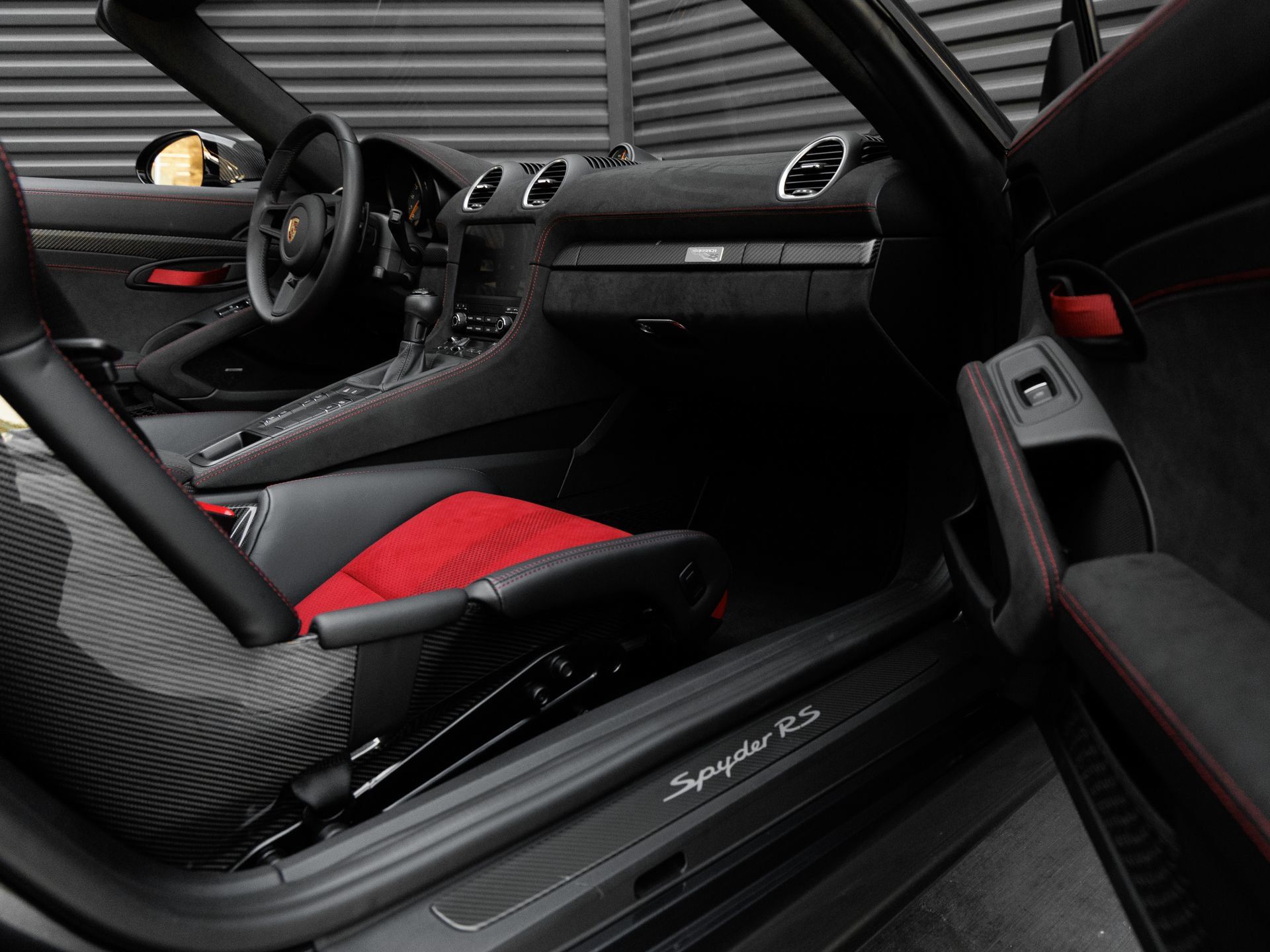 Certified 2024 Porsche 718 Boxster Spyder RS RWD image 37