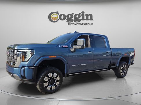 Used 2026 GMC Sierra 2500 Denali w/ Denali Reserve Package image 1