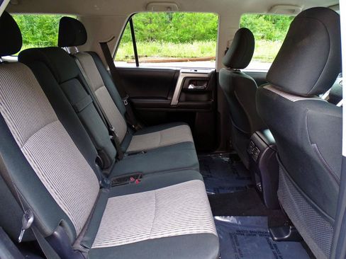 Used 2022 Toyota 4Runner SR5 RWD image 37