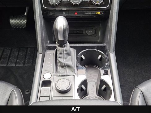 Used 2022 Volkswagen Atlas SE image 25