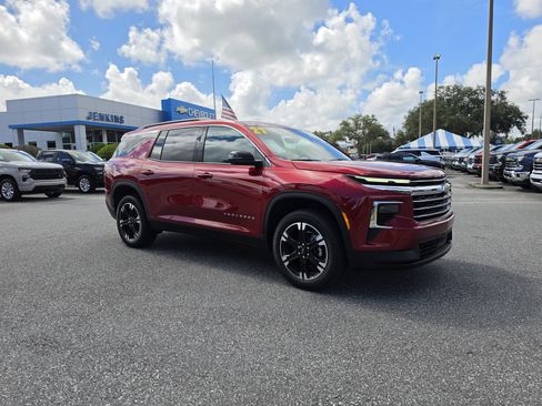 New 2027 Chevrolet Traverse LT w/ Sun and Wheel Package AWD/4WD image 2