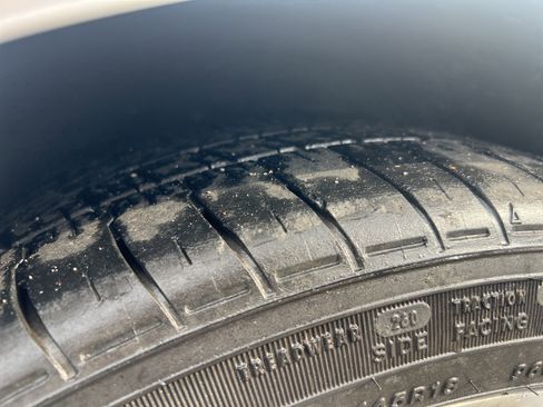 Used 2008 Pontiac Solstice GXP w/ Premium Package image 12