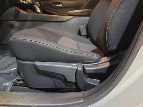 Used 2023 Nissan Sentra SV FWD image 14