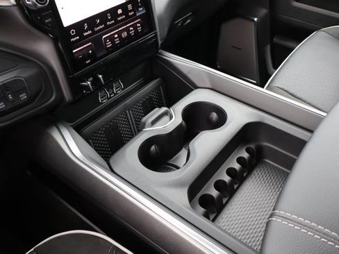 New 2026 RAM 3500 Laramie AWD/4WD image 33